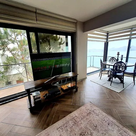 Duplex With Spectacular Sea View In Yalikavak *