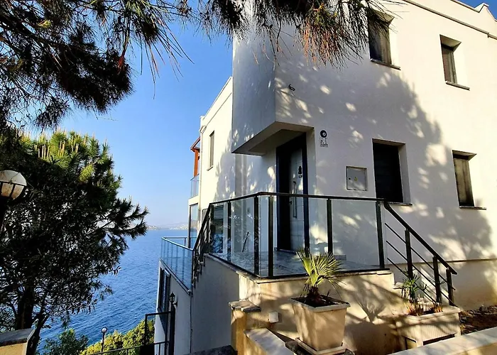 Villa Duplex With Spectacular Sea View In Yalikavak