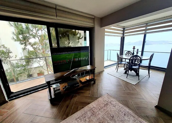 Duplex With Spectacular Sea View In Yalikavak *